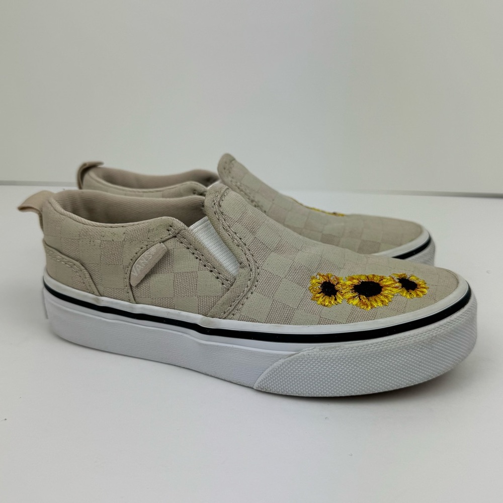 Vans Asher Slip-On kids shoes. checkerboard pattern. size 11. Sunflower design